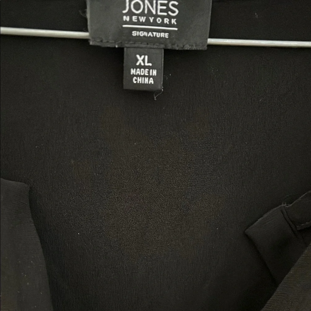 Jones New York Women's Black Sleeveless Top XL - Picture 2 of 3